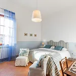 Guesthost - Crete Senesi & Comfy *